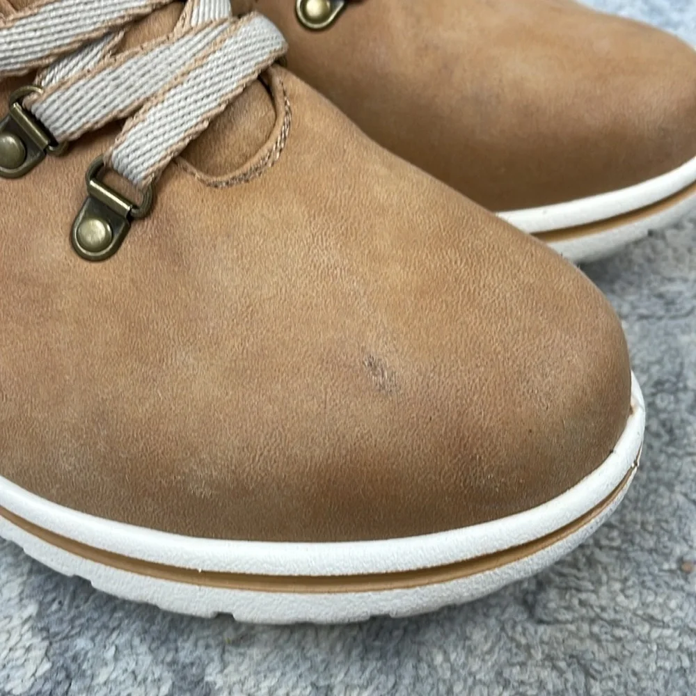 Cliffs by White Mountain Hallett Ankle Boot Bootie Hiking Winter Tan Sz 11W